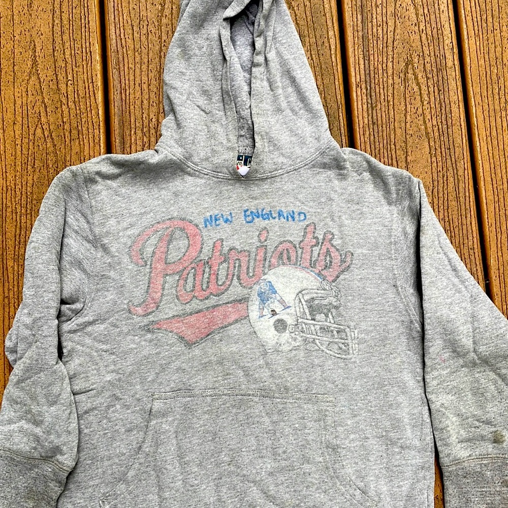 GAP kids JUNK FOOD New England Patriots - size 8 medium unisex